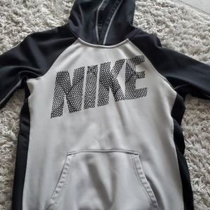 Womens therma-fit nike pullover hoodie
